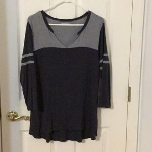 - Maurices tunic